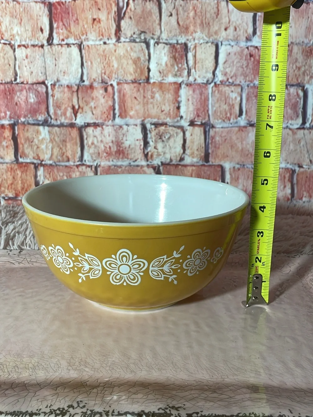 Pyrex Butterfly GoldCeramic Mixing Bowl